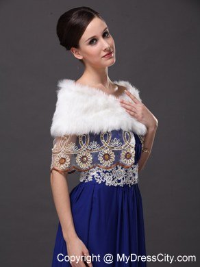 Hottest Faux Fur V-Neck Prom White Rhinestone Wraps / Shawls