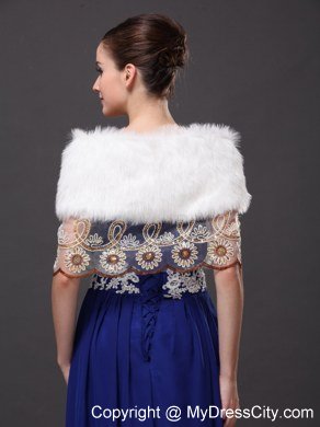 Hottest Faux Fur V-Neck Prom White Rhinestone Wraps / Shawls