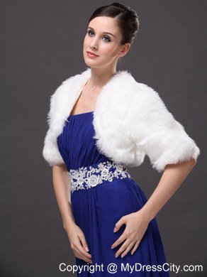 Exquisite Faux Fur V-Neck Half-Sleeves Wedding Party and Prom White Jacket