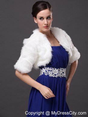 Exquisite Faux Fur V-Neck Half-Sleeves Wedding Party and Prom White Jacket