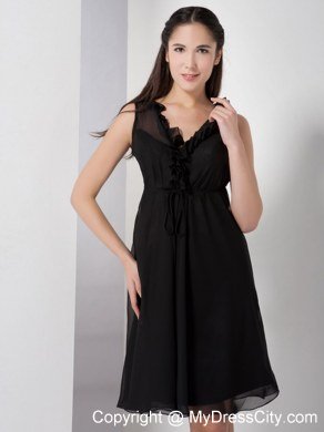 Beautiful Black A-line V-neck Knee-length Maid of Honor Dress