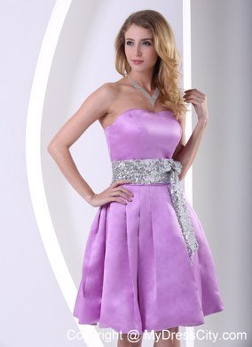 Knee-length Light Purple Bridesmaid Dress With Sequins Decorated Sash