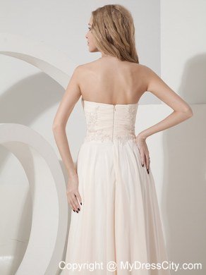 Champagne Column Sweetheart Chiffon Bridesmaid Dress with Appliques