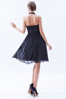 Black Halter Top Knee-length Ruched Dresses For Bridesmaid with Sash