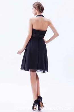 Black Halter Top Knee-length Ruched Dresses For Bridesmaid with Sash