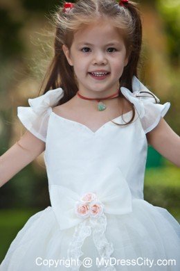 Handle Flowers for V-neck Taffeta and Organza Ruched Flower Girl Dress