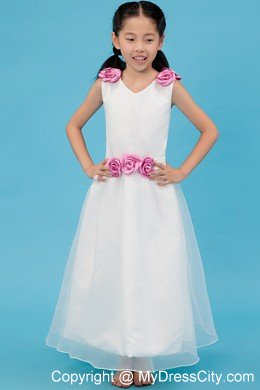 V-neck Ankle-length Organza Flower Girl Dress with Handle Flowers