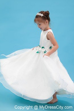 Floor-length A-line Scoop Flower Girl Dress Flowers Decorate