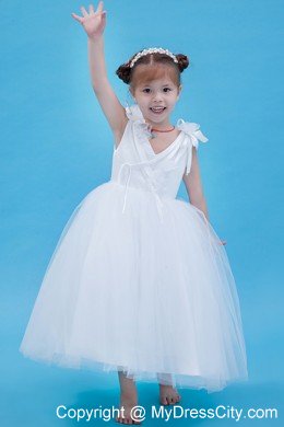 A-line V-neck Hand Made Flowers Flower Girl Dress in Ankle-length