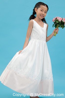 A-line V-neck Appliques Accent Flower Girl Dress in Ankle-length