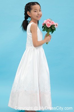 A-line V-neck Appliques Accent Flower Girl Dress in Ankle-length