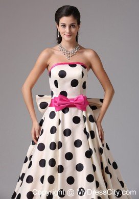 Pretty A-line Strapless Prom Gowns with Bowknot Front and Back