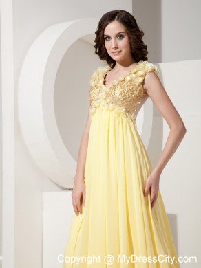 Sequined V-neck Chapel Train Prom Dresses with Floral Embellishment