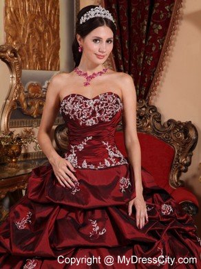 Burgundy Sweetheart Quinceanera Dress with Appliques