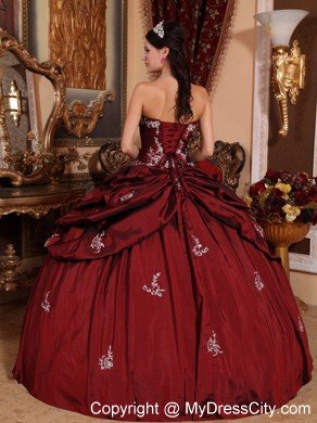 Burgundy Sweetheart Quinceanera Dress with Appliques