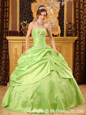 Bright Spring Green Strapless Beading Dress for Sweet 16