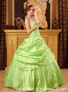 Bright Spring Green Strapless Beading Dress for Sweet 16