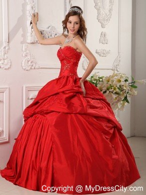 Vintage Red Sweetheart Beaded Quinceanera Party Dress