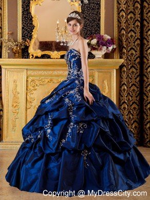 Navy Blue Sweetheart Appliques Sweet Sixteen Dresses