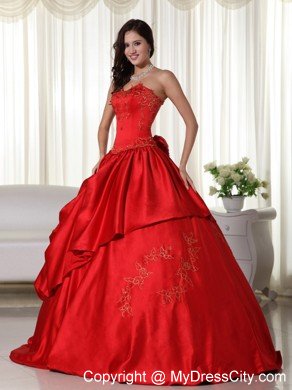 Gorgeous Sweetheart Embroidery Quinceanera Dress in Red Color