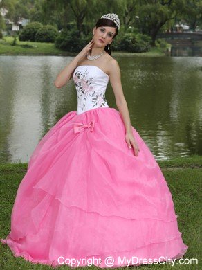 Embroidery Decorated Rose Pink Strapless Quinceanera Dress