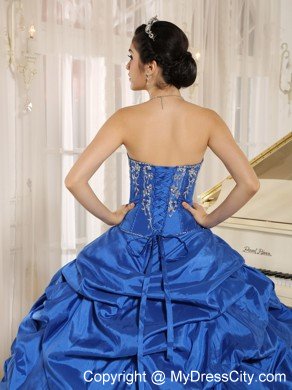 Luxurious Blue and White Quinceanera Dress with Embroidery