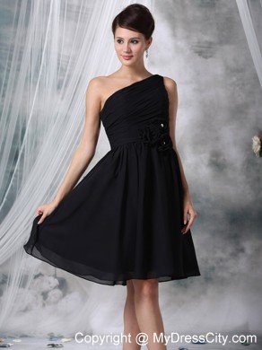 Pretty Flowers One Shoulder Ruching Knee-length LBD Dresses