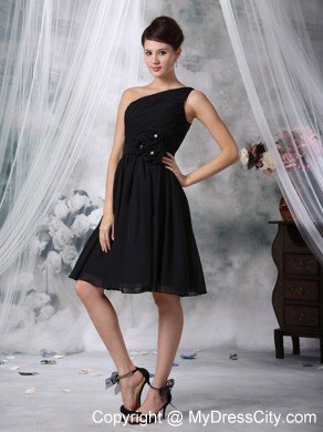 Pretty Flowers One Shoulder Ruching Knee-length LBD Dresses