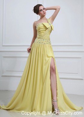 One Shoulder Bow High Slit Yellow Green Prom Dress Beaded