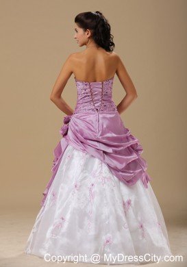 Hot Sale Embroidery with Beading Lavender and White Prom Gowns