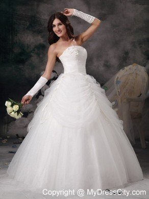 New Arrival A-line Strapless Floor-length Tulle and Flowers Wedding Dress