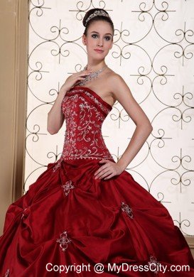 Wine Red Strapless Pick-ups Wedding Gown 2013 Corset Back