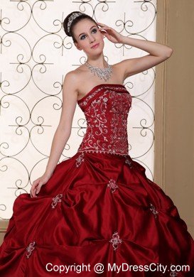 Wine Red Strapless Pick-ups Wedding Gown 2013 Corset Back