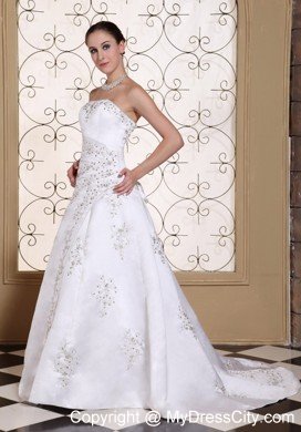 Elegant Beaded Strapless A-line Embroidery Wedding Dress Lace-up