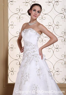 Elegant Beaded Strapless A-line Embroidery Wedding Dress Lace-up