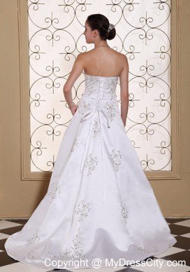 Elegant Beaded Strapless A-line Embroidery Wedding Dress Lace-up