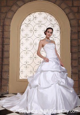 Best seller A-line White Pick-ups Wedding Dress Embroidery On Taffeta