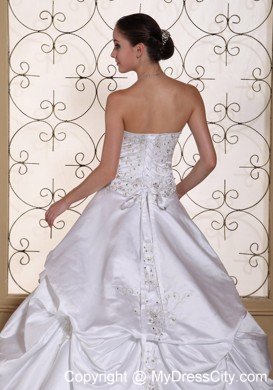 A-line Embroidery Sweetheart Pick-ups Wedding Dress with Chapel Train