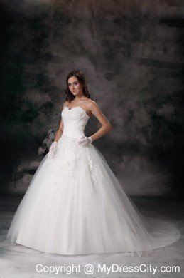 Clearance Sweetheart Court Train Appliques Tulle Wedding Ball Gown