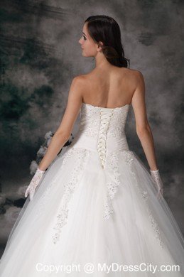 Clearance Sweetheart Court Train Appliques Tulle Wedding Ball Gown