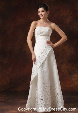 Vintage-inspired Long Strapless Wedding Dress With Lace Over Skirt