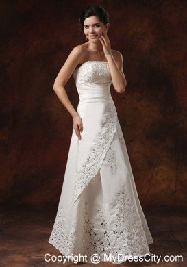 Vintage-inspired Long Strapless Wedding Dress With Lace Over Skirt