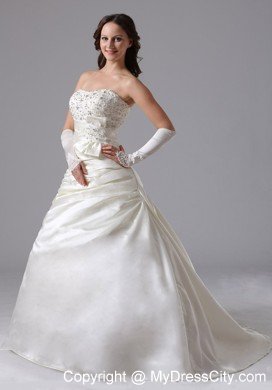 Luxury A-line Appliques and Ruches Lace Court Train Wedding Gowns