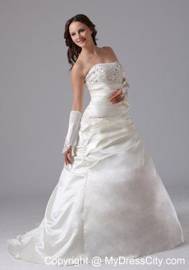 Luxury A-line Appliques and Ruches Lace Court Train Wedding Gowns