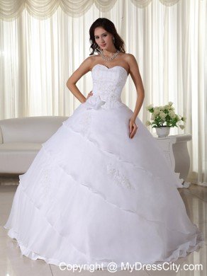 White Sweetheart Floor-length Beading Bridal Dress with Ruffled Layers