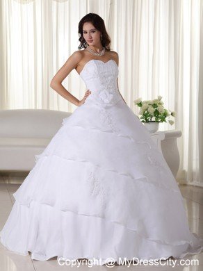 White Sweetheart Floor-length Beading Bridal Dress with Ruffled Layers