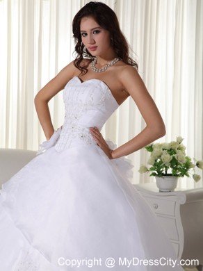 White Sweetheart Floor-length Beading Bridal Dress with Ruffled Layers