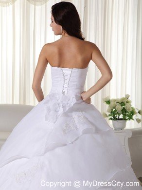 White Sweetheart Floor-length Beading Bridal Dress with Ruffled Layers