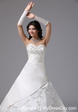 Graceful Embroidery Brush Train Sweetheart Wedding Gowns Sleeveless