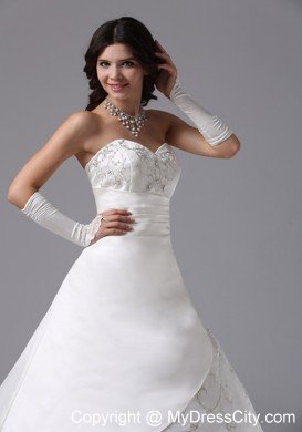 Graceful Embroidery Brush Train Sweetheart Wedding Gowns Sleeveless